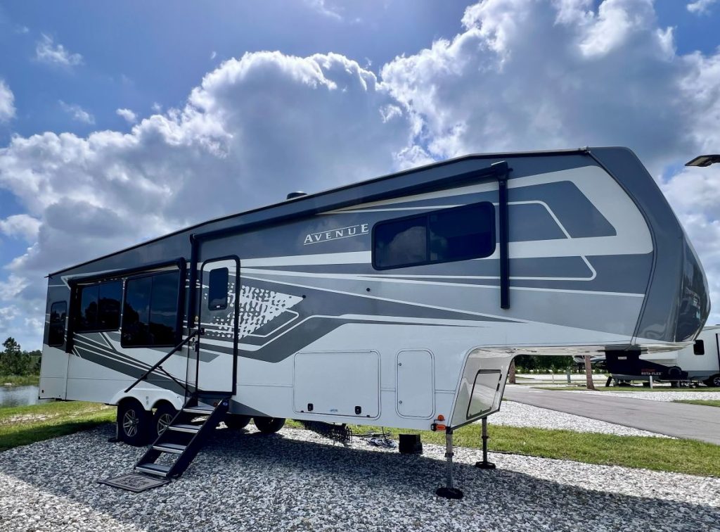 RV cleaning business training